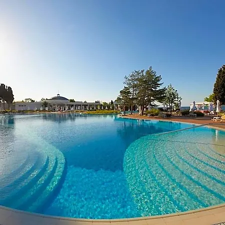Alua Sunny & Hotel 5*